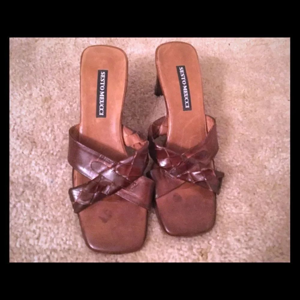 Sesto Meucci Women  Open-Toe Leather Brown
